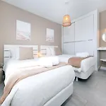 Marina Oasis - Private Pool, Air-con And Sat Tv By Lanzarote Плайя-Бланка