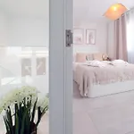 Marina Oasis - Private Pool, Air-con And Sat Tv By Lanzarote Плайя-Бланка