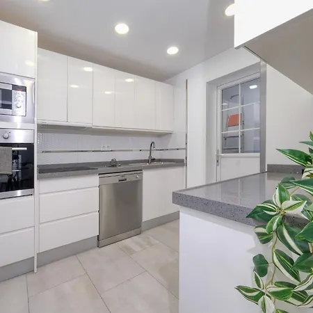 Marina Oasis - Private Pool, Air-con And Sat Tv By Lanzarote