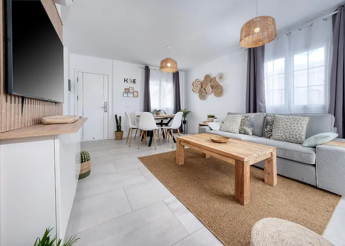 Marina Oasis - Private Pool, Air-con And Sat Tv By Lanzarote Ferienhaus Playa Blanca (Lanzarote)